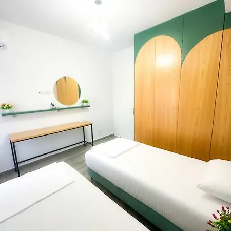 Luxury 2br Urban Retreat Διαμέρισμα Τίρανα