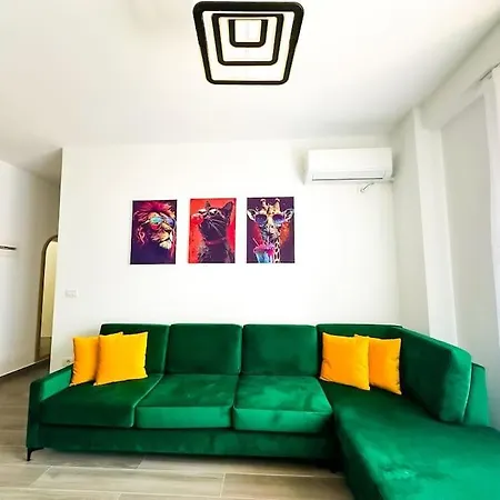 Luxury 2br Urban Retreat * Τίρανα